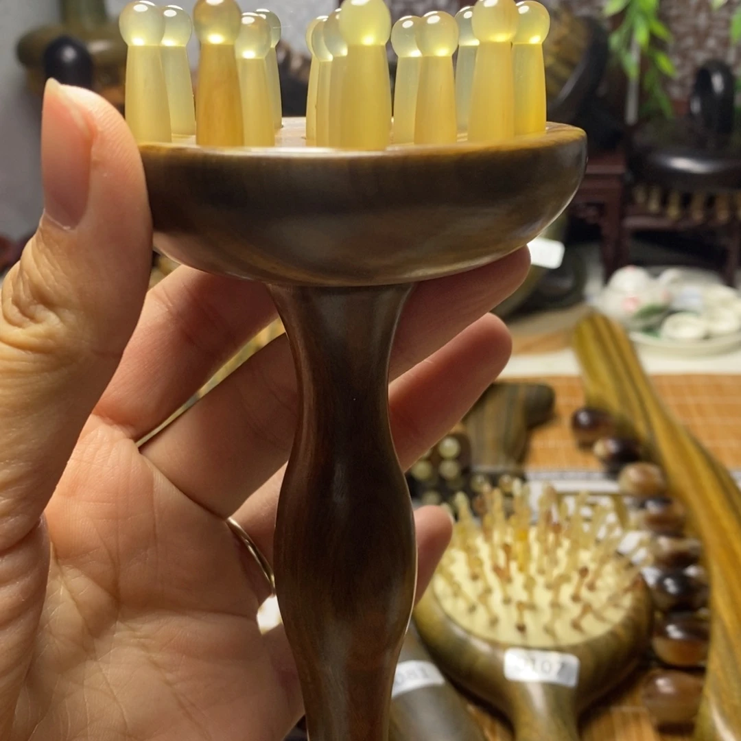 福利款羊角按摩梳16大齿