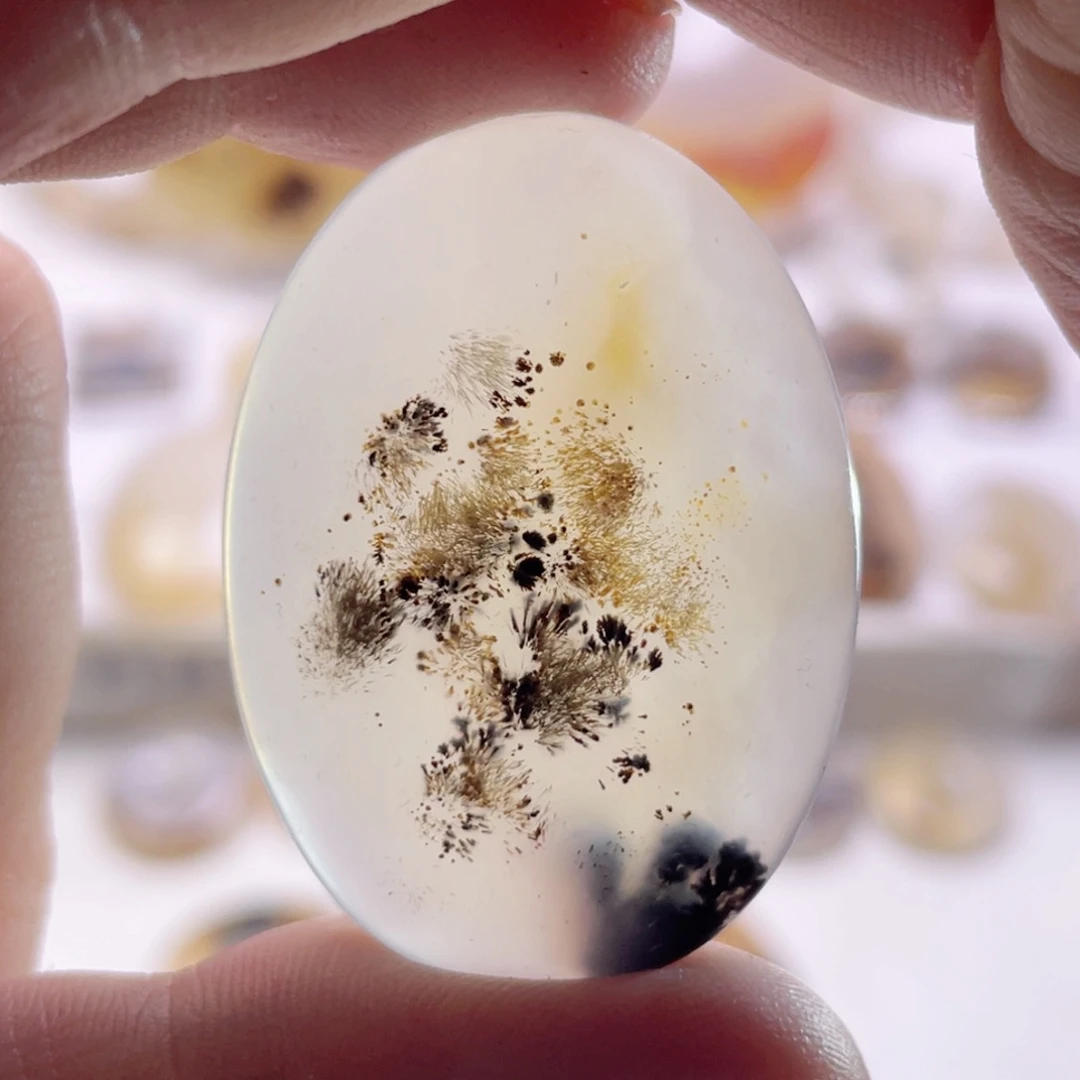 玛瑙/玉髓未镶嵌珠宝奇石