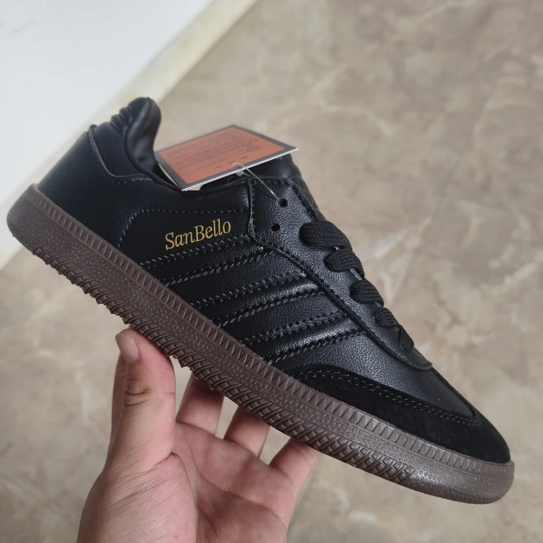 全黑色休闲德训鞋