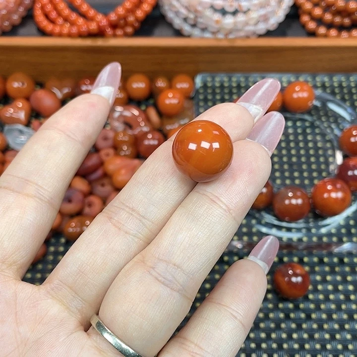 南红玛瑙未镶嵌颈饰柿子单珠