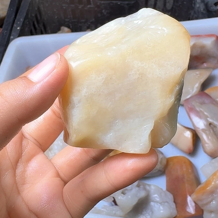 沉***金寿山石寿山石的颜色