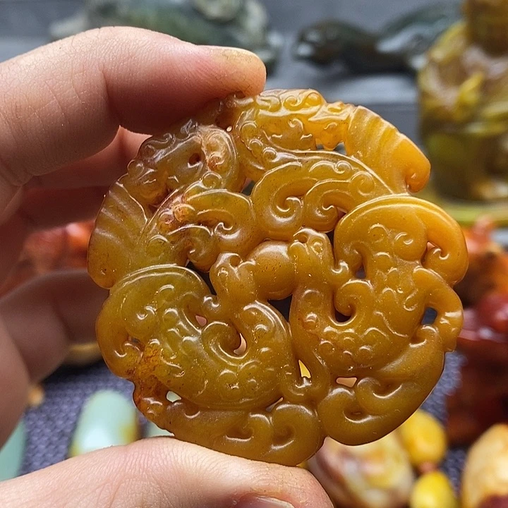 未镶嵌蛇纹石玉颈饰