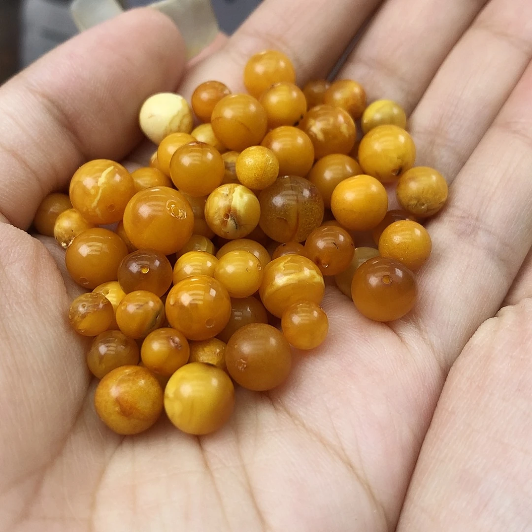 未镶嵌琥珀珠宝奇石