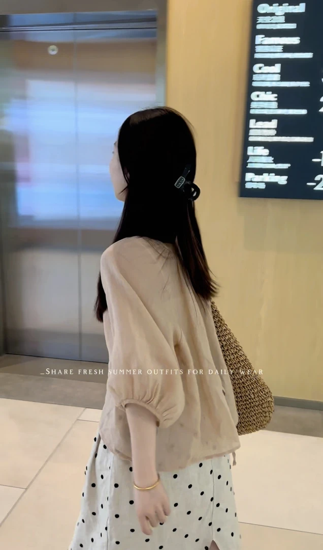 【南法假日】小小推荐 夏季后开叉慵懒氛围感衬衫