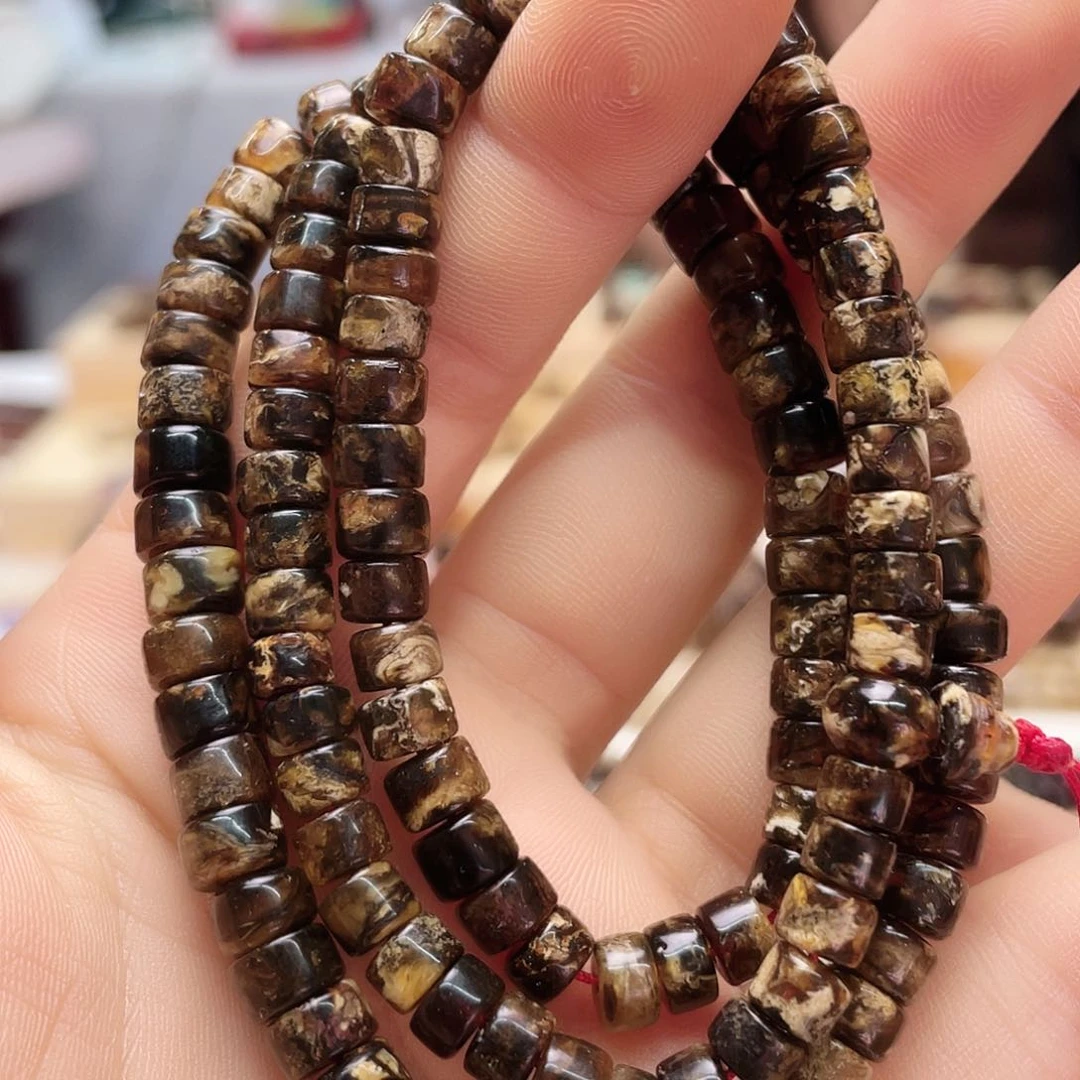 琥珀裸石未镶嵌六