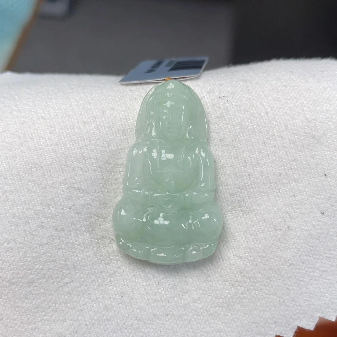 颈饰未镶嵌翡翠观音