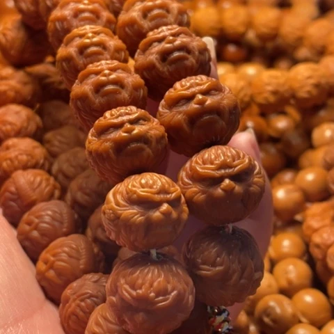 手串猴头核桃孤*，舞台