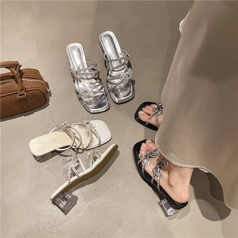 气质优雅方头水钻高跟凉鞋女2024新款夏外穿法式蝴蝶结粗跟一字拖