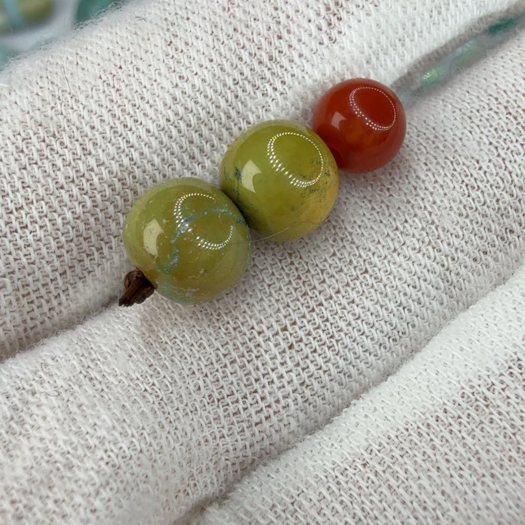 自***鱼南红玛瑙未镶嵌配饰