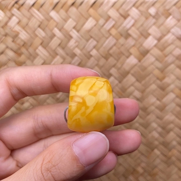 蜜蜡未镶嵌裸石蜜蜡M