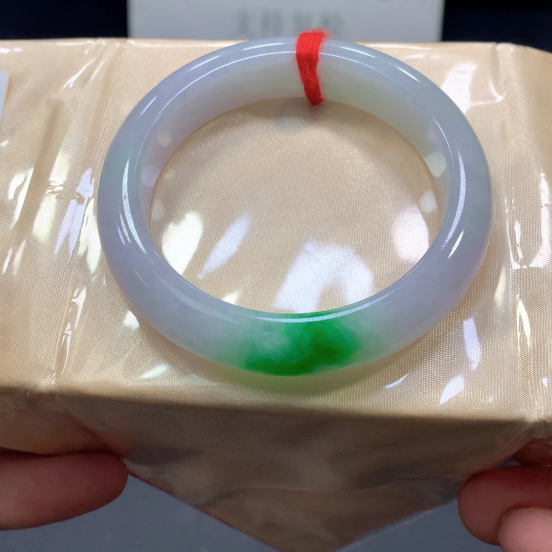 翡翠未镶嵌手镯翡翠