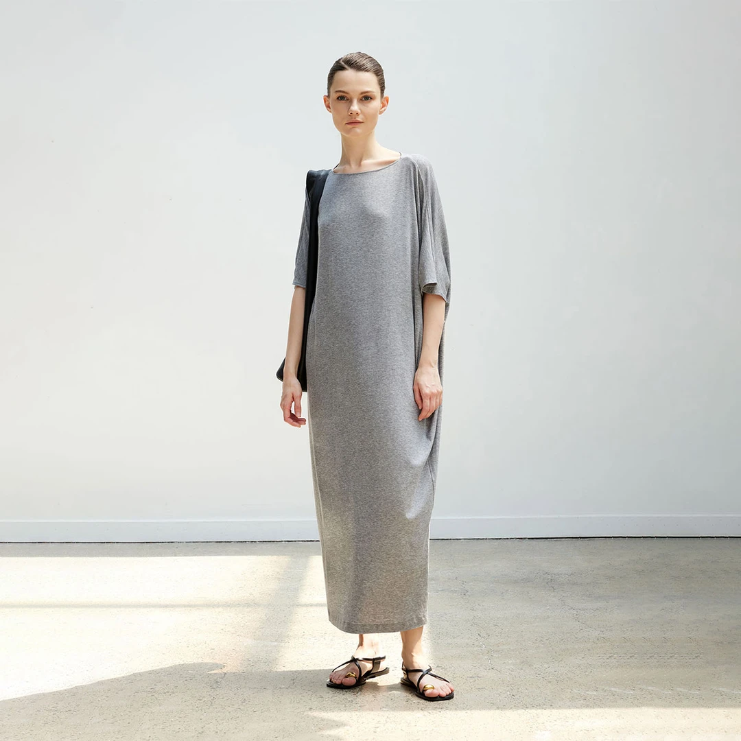 QIQIFUR 宽松短袖连衣裙女慵懒风气质新款松弛感针织显瘦连衣裙