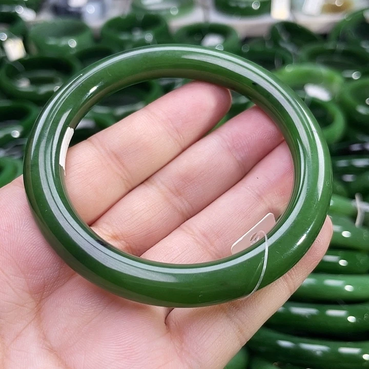 未镶嵌手镯和田玉（碧玉）
