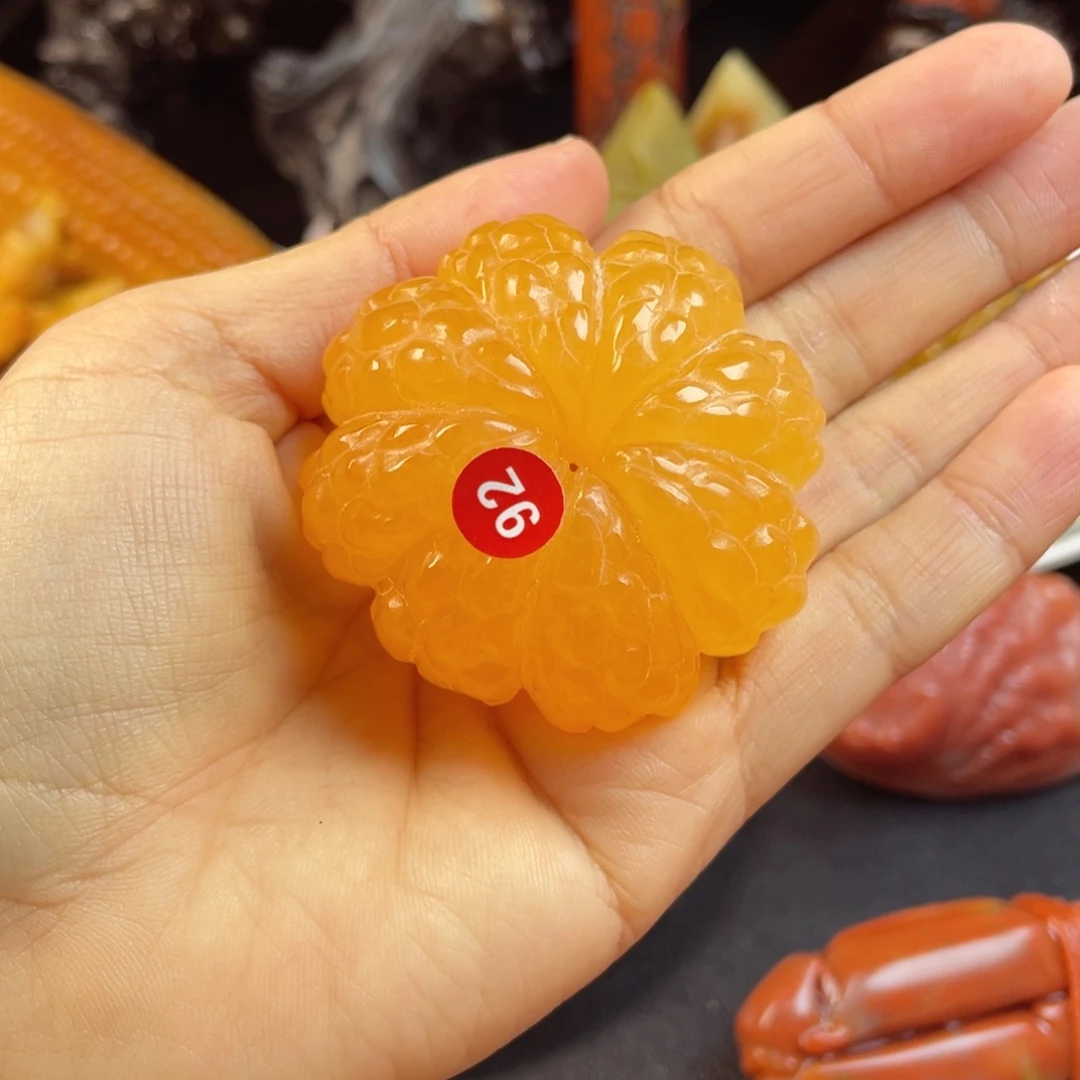 寿山石手艺人雕刻