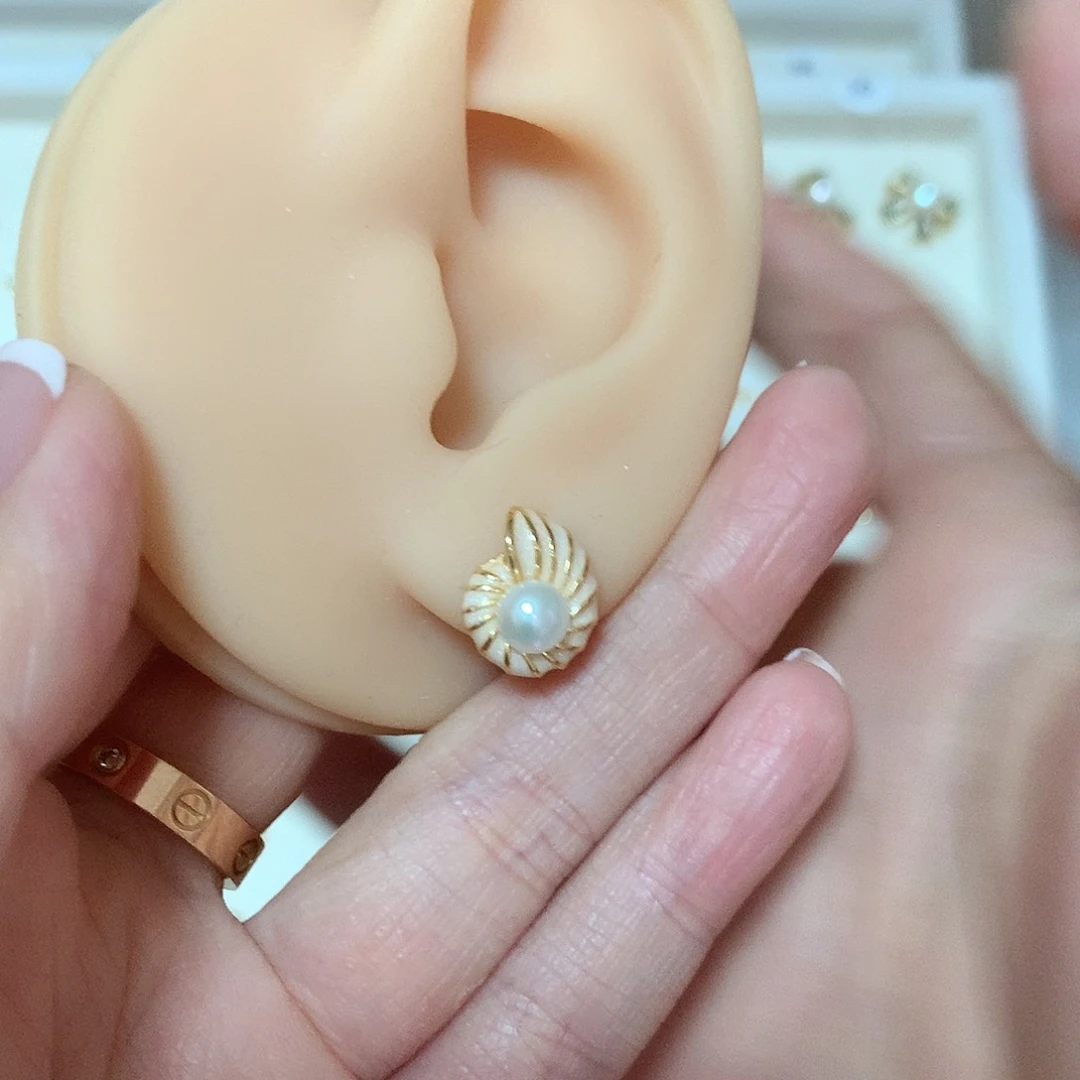 淡水珍珠耳饰合金