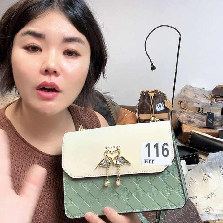 PVC包包包包包包吧