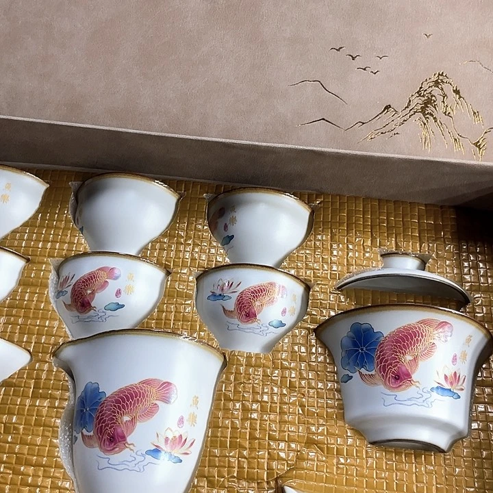 孤品茶具套装等。