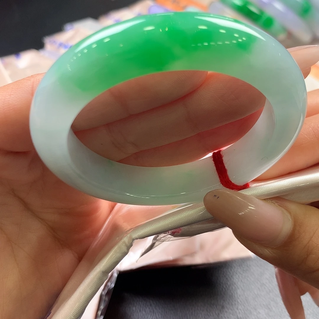 翡翠未镶嵌手镯55号