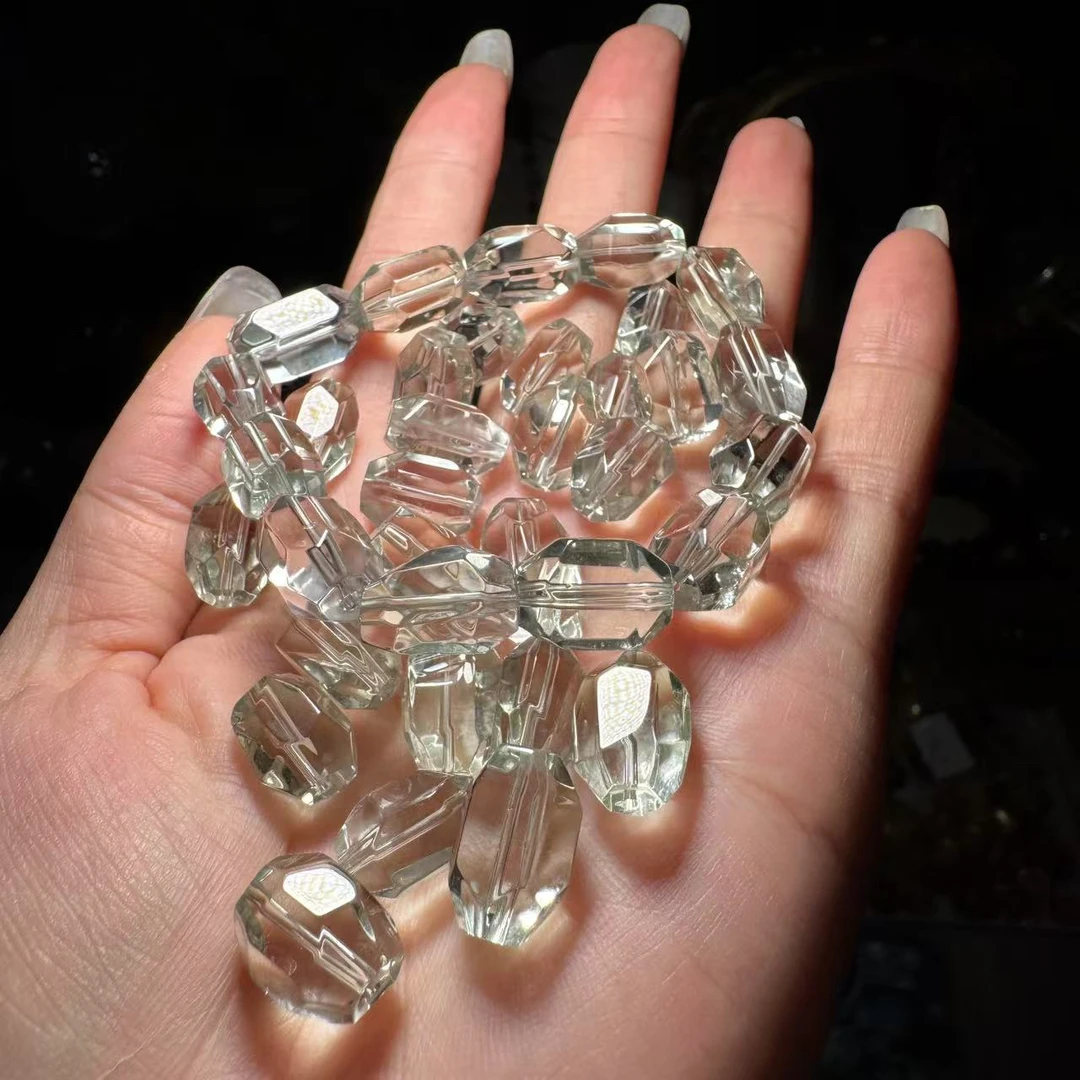 特级天然净体绿水晶随行一颗价