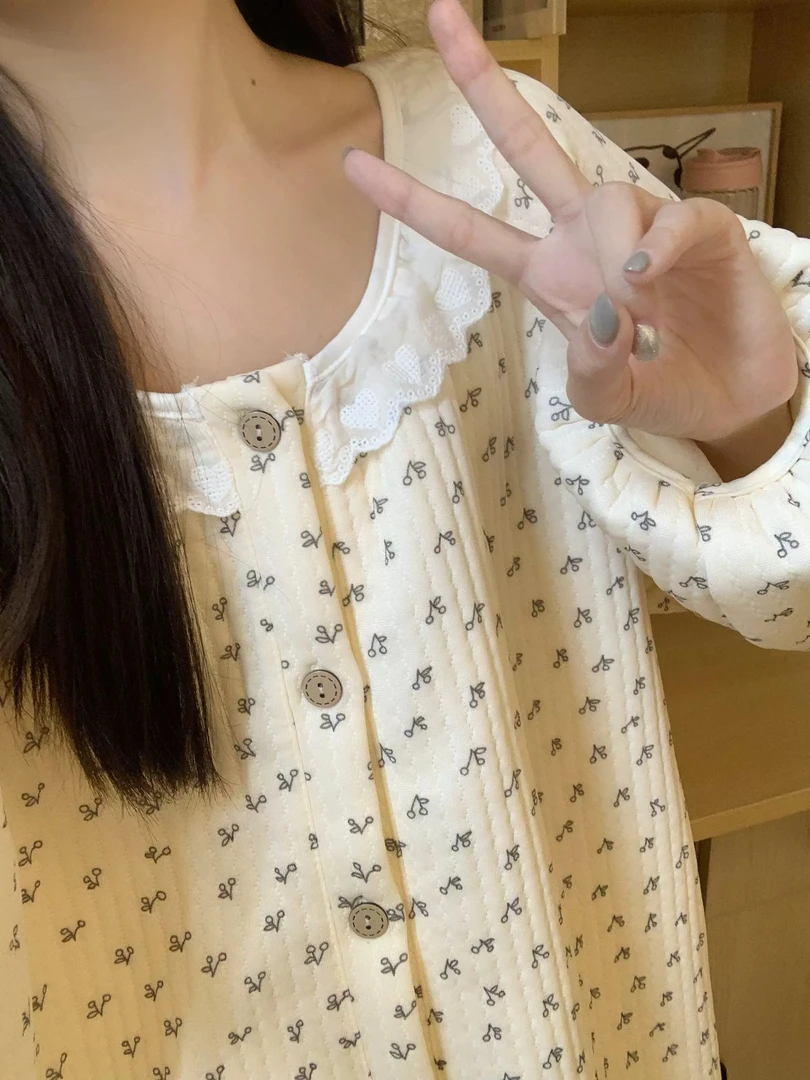 2025秋冬季新款空气棉睡衣女款甜美碎花蕾丝花边加厚保暖宽松套装