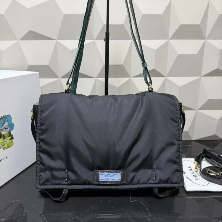 95新/普拉达/C14043801987/包包