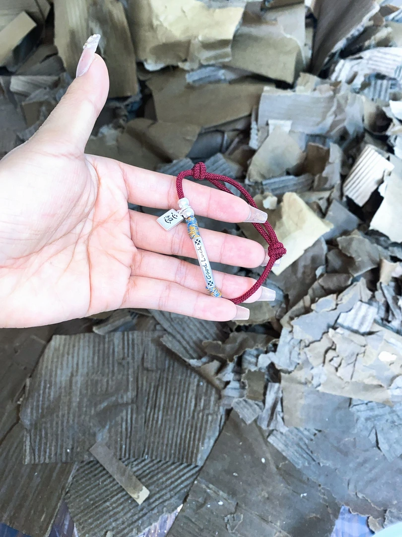 （鑫鑫）精品红绳心想事成银手链（无礼盒） S192