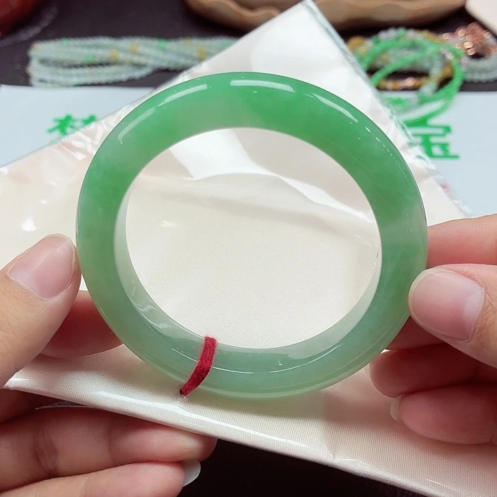 翡翠未镶嵌手镯天然缅甸A货翡翠