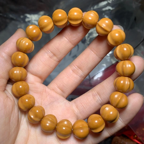 微小黑点约12至13mm鲨鱼鳍三棱精功手串猴头核桃高油介意者勿拍