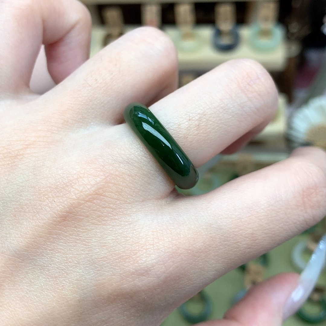 和田玉戒指未镶嵌果*?