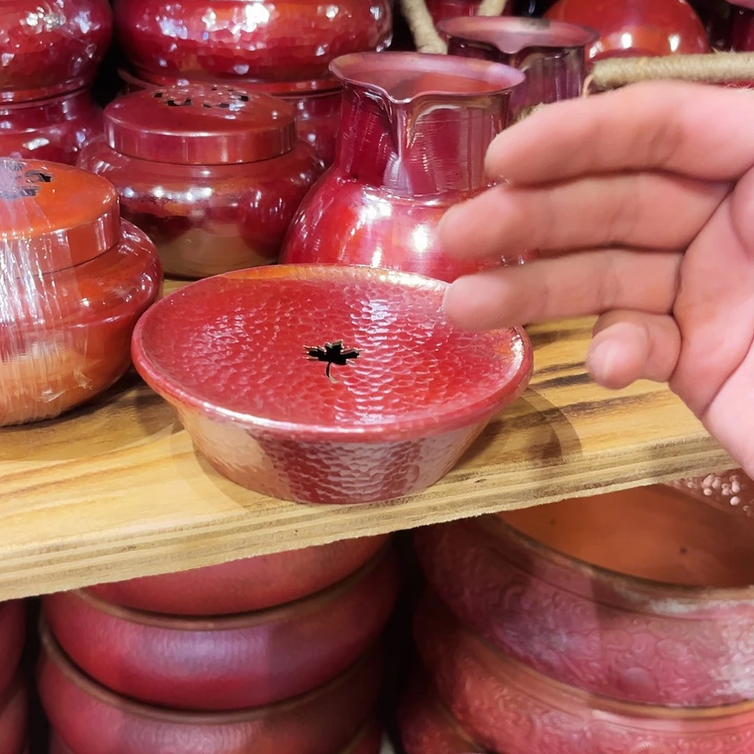 枫叶壶承手工锻打工艺