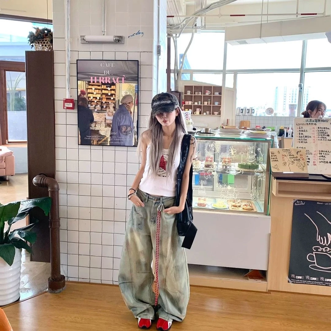 2025爆款复古高街水洗脏染弯刀牛仔裤辣妹高腰宽松显瘦设计裤子潮
