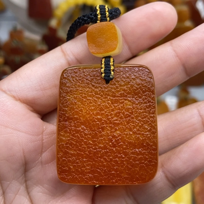 【闪购商品】琥珀颈饰未镶嵌