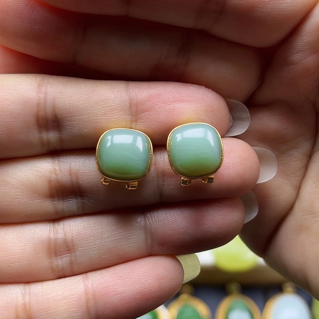 和田玉银S925镶嵌耳饰