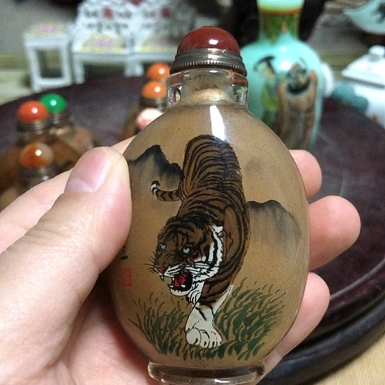 琉璃手工艺品琉璃陶瓷的设计师是一