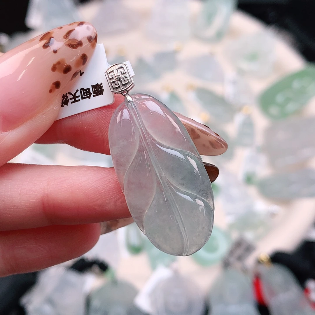 翡翠颈饰18K金镶嵌冰晴叶子38.6、33、17、4