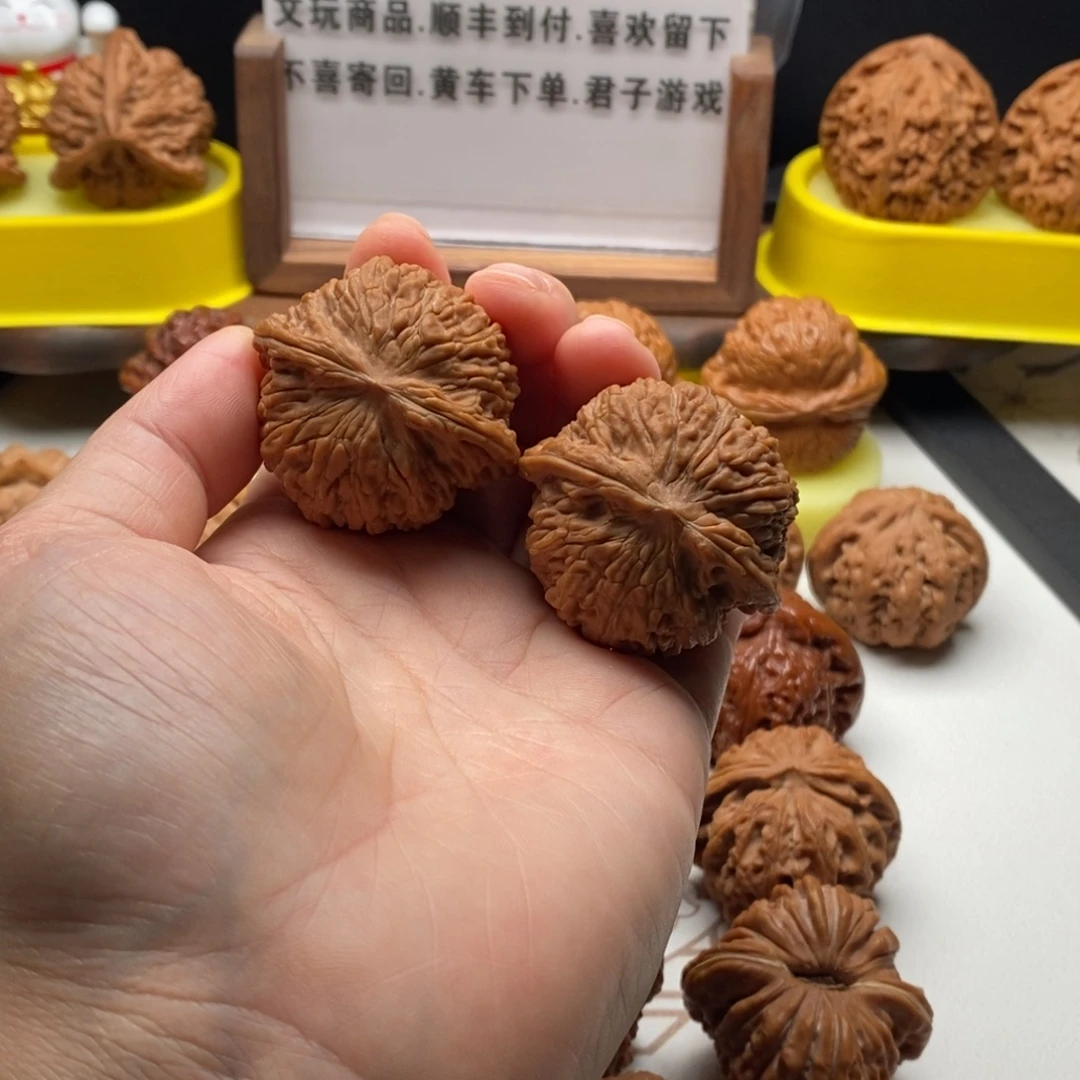 桃核把件磨盘狮子头