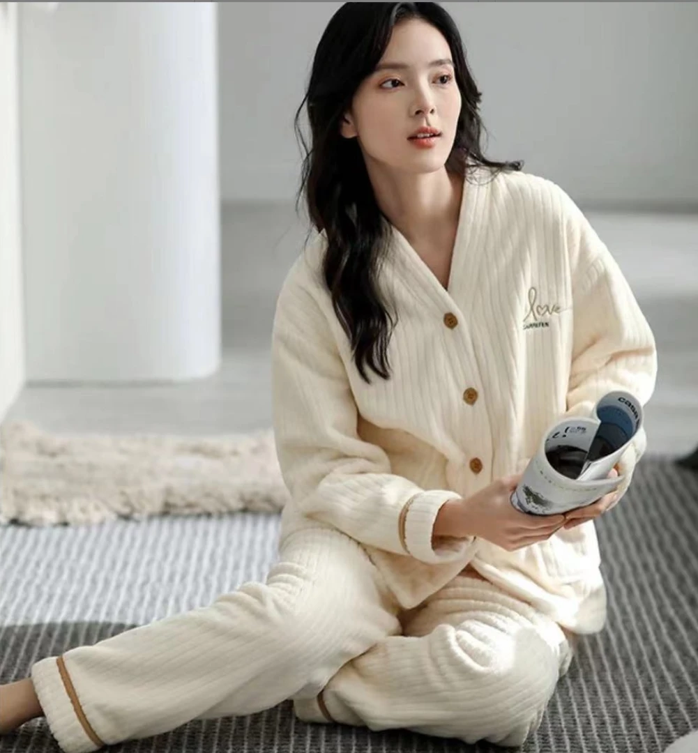 【专柜版】新款抗静电高档睡衣女秋冬季法兰绒时尚简约加厚款家居服