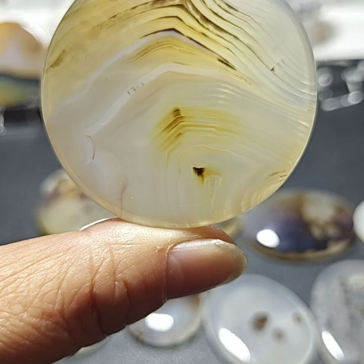 玛瑙/玉髓未镶嵌珠宝奇石