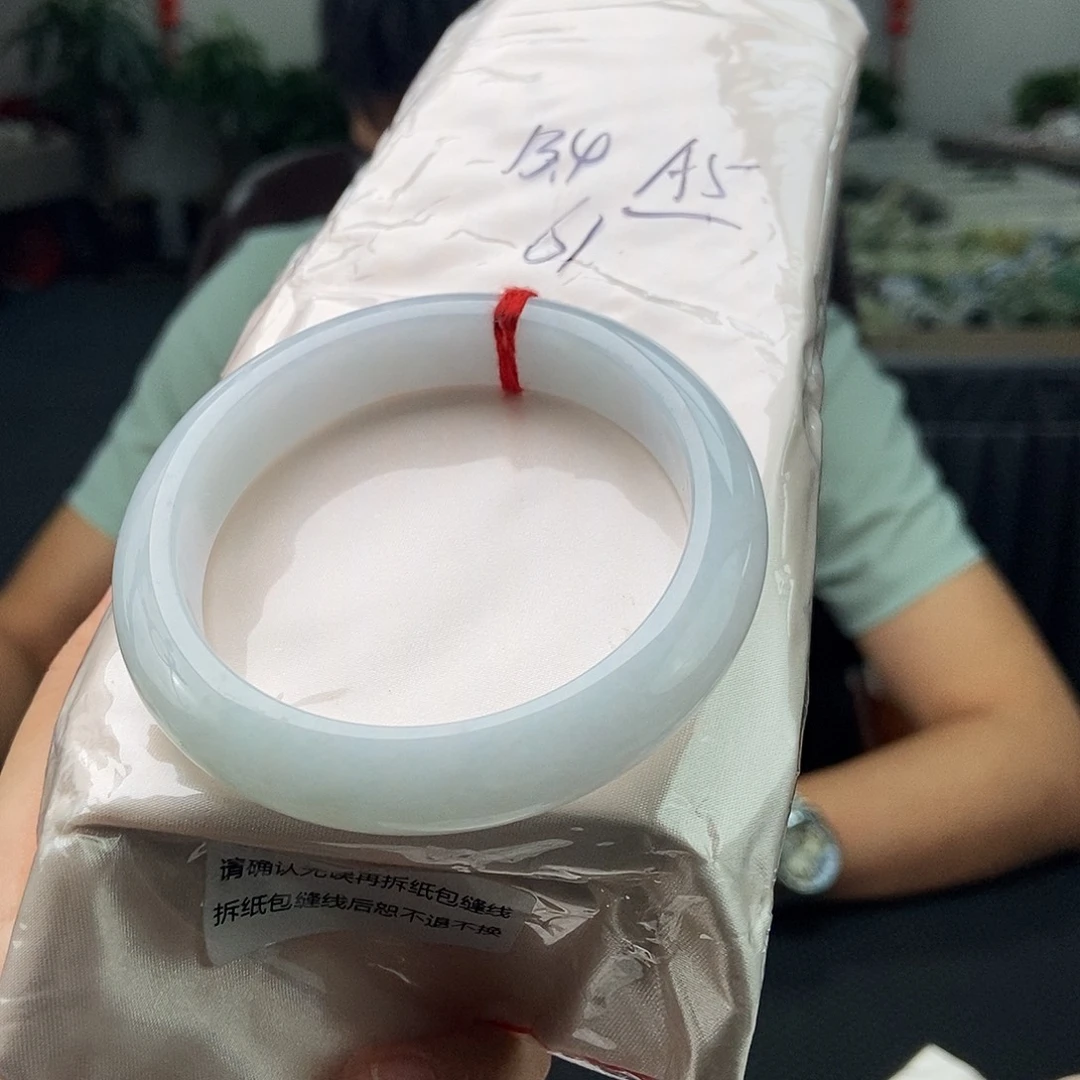 未镶嵌手镯翡翠拍一发一