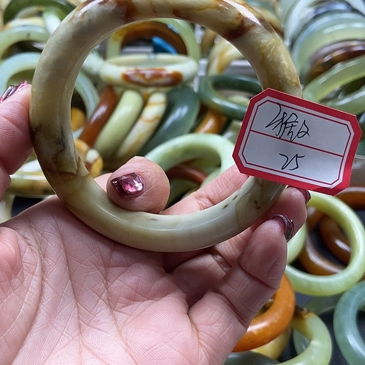 蛇纹石玉手镯未镶嵌雅*