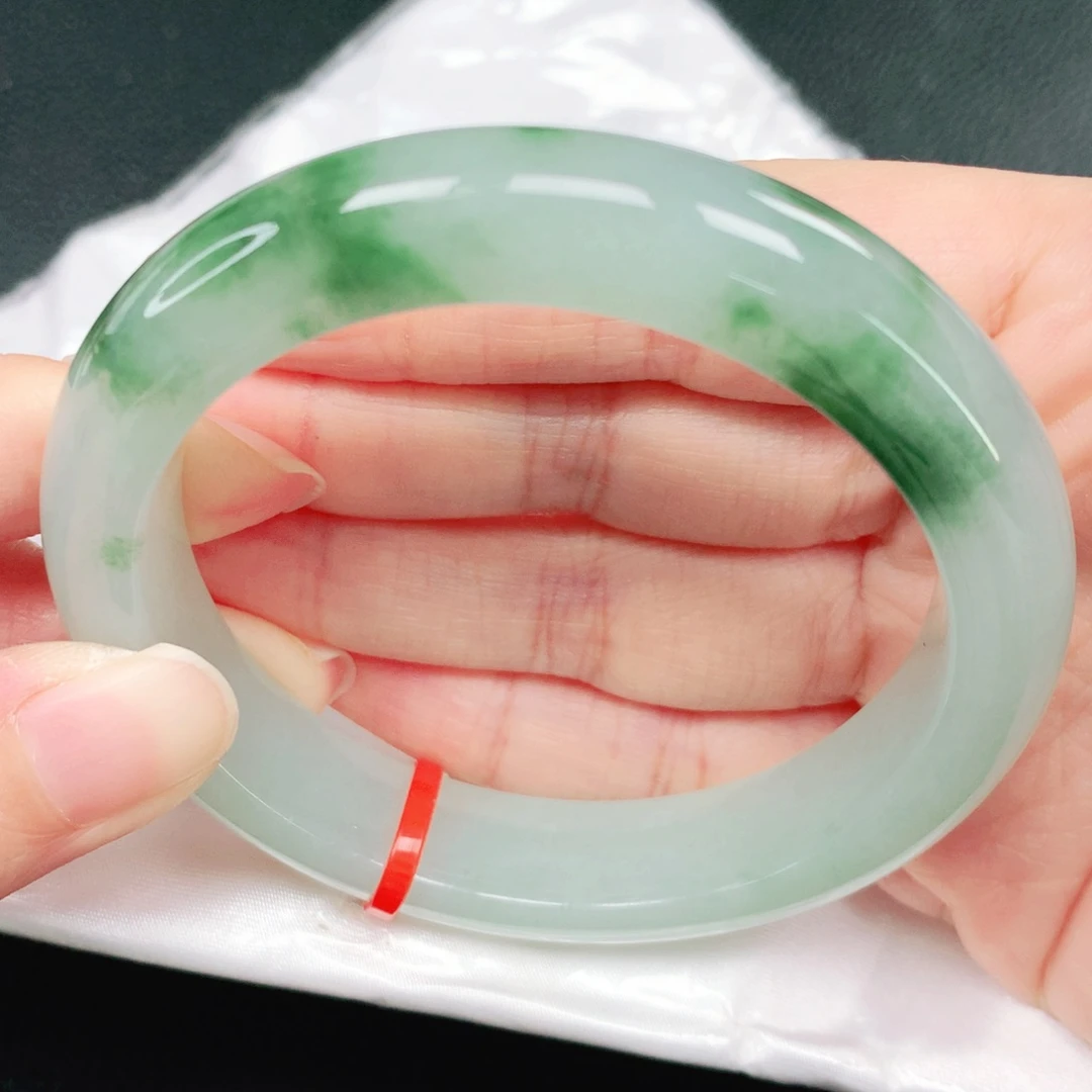 翡翠未镶嵌手镯57圈