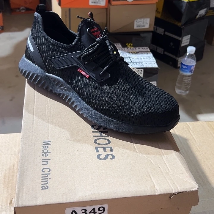 编码348号，44.5码微瑕防砸防刺劳保鞋