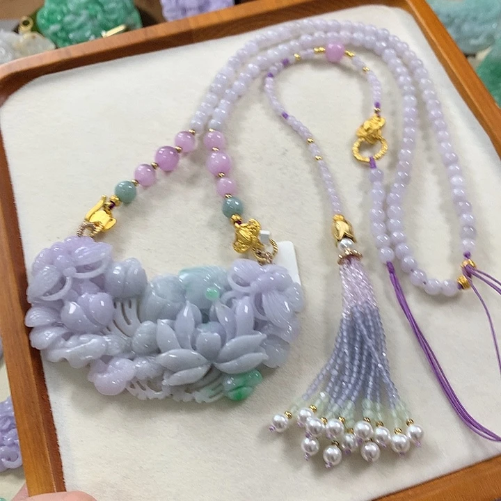 翡翠未镶嵌颈饰翡翠吊坠