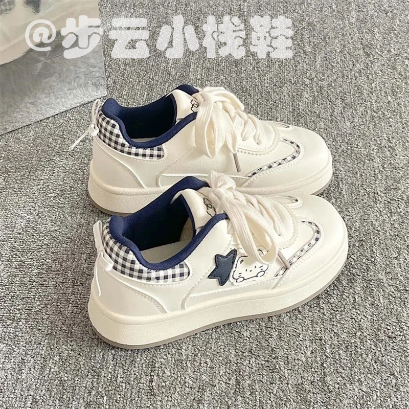 高颜值厚底学生可爱网红复古板鞋女款2025新款小白鞋百搭休闲鞋