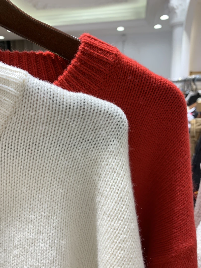 [兮希] 时尚女士秋冬季休闲套头保暖毛衣