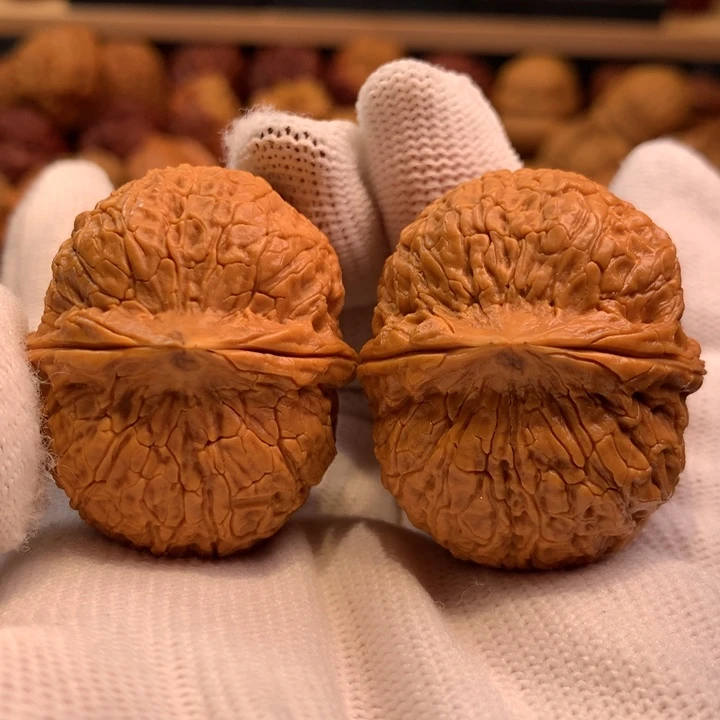 文玩核桃吊坠…………….