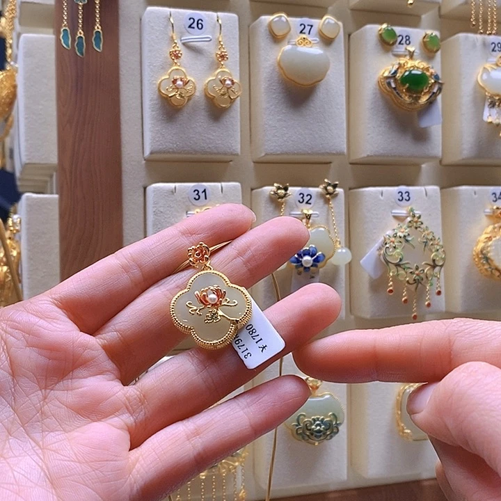 和田玉颈饰银S925镶嵌