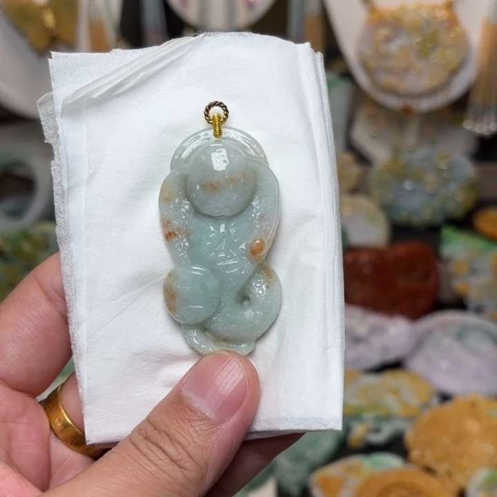 翡翠未镶嵌颈饰吊坠