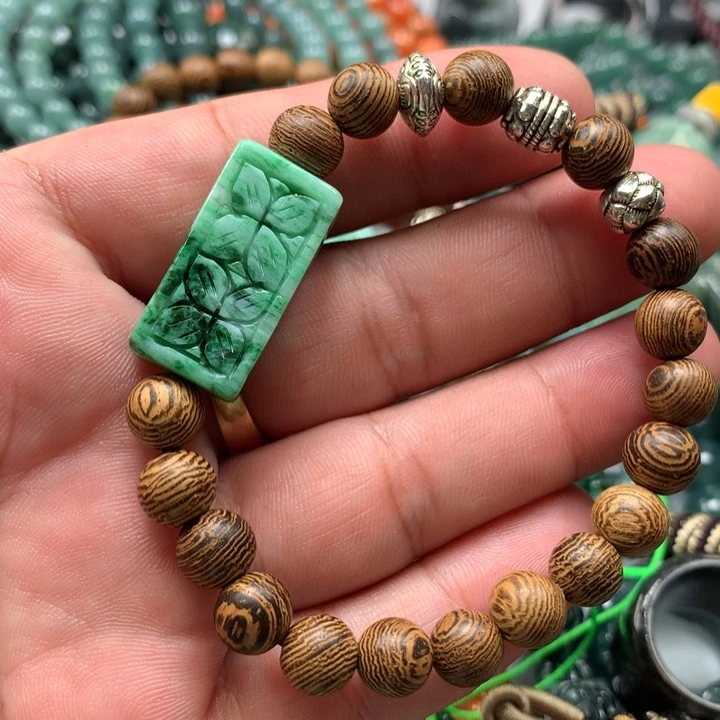 翡翠颈饰未镶嵌保真天然a货翡翠