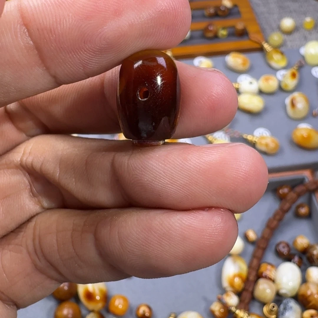 不***在琥珀未镶嵌裸石琥珀
